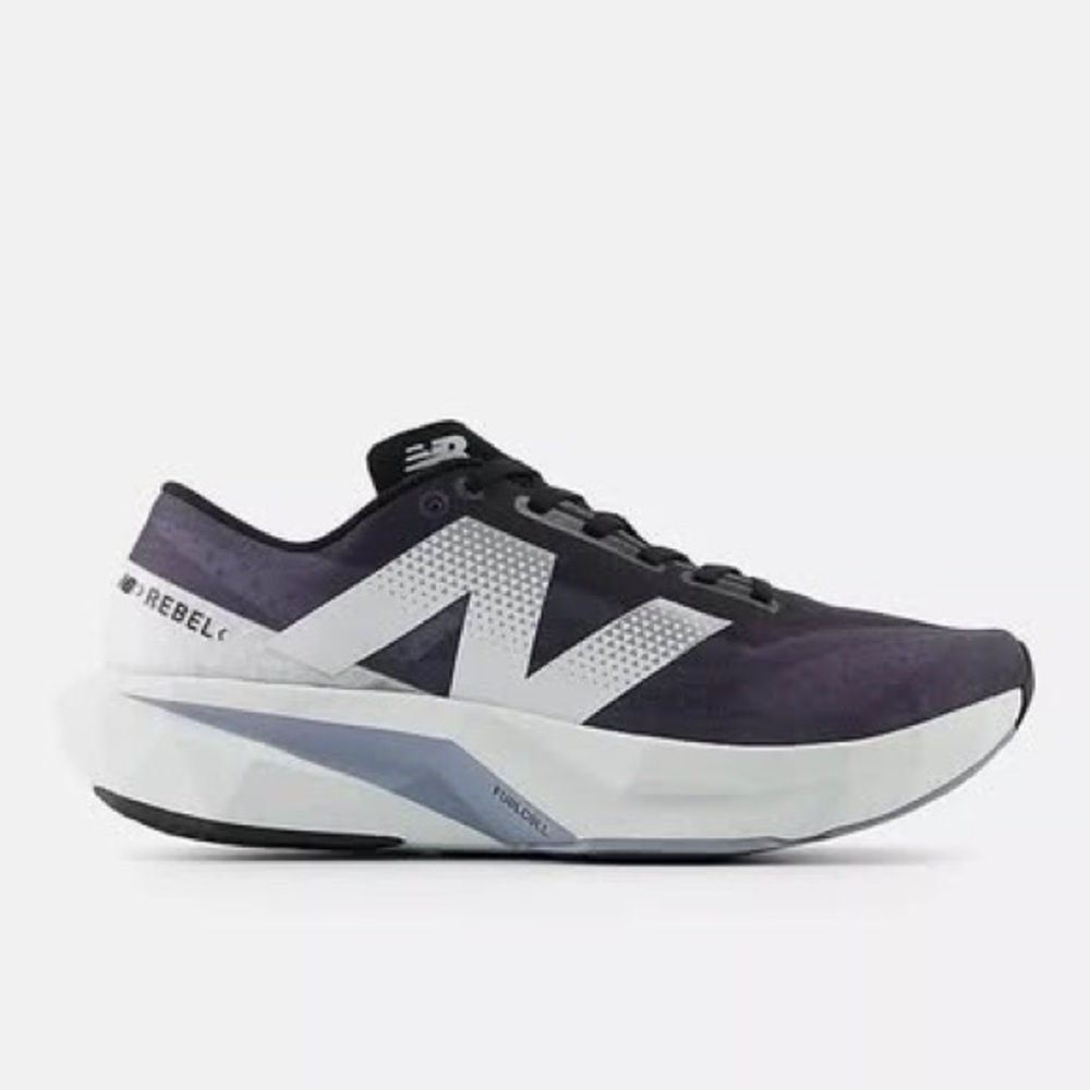 New Balance rebel V4
